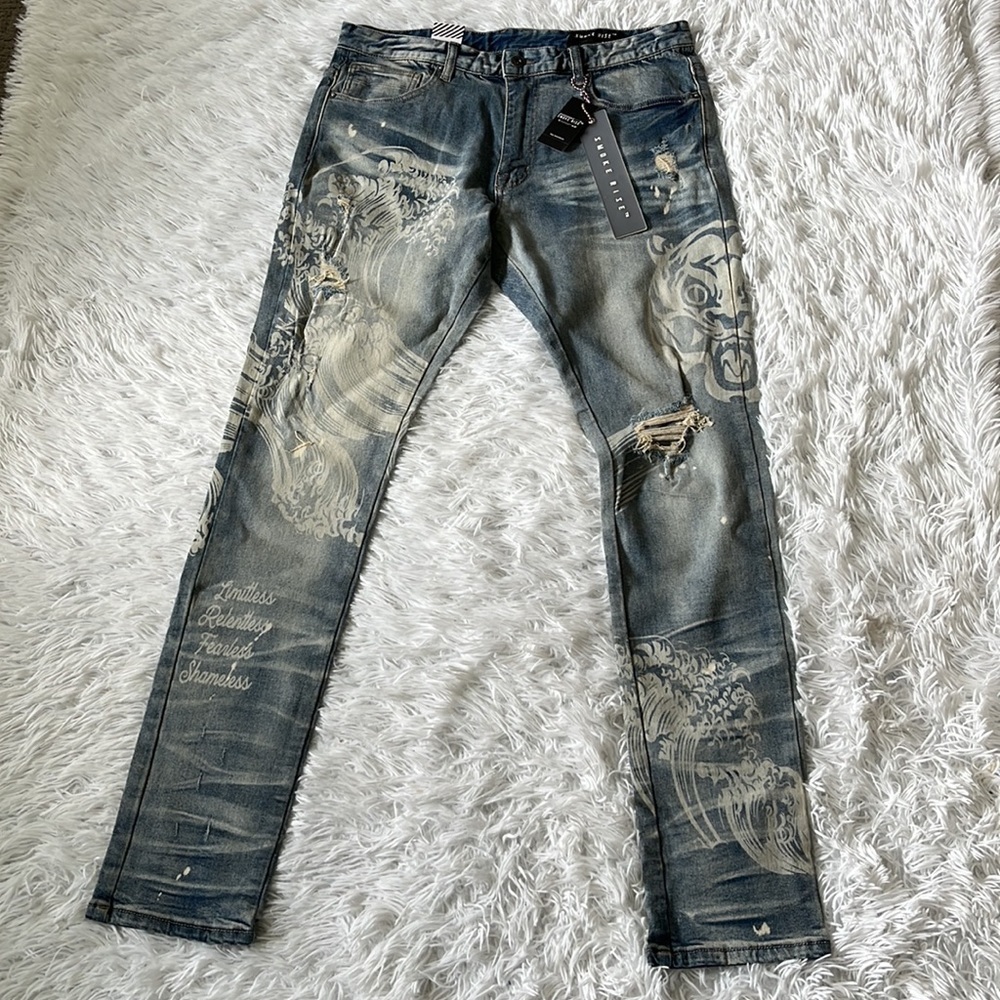 Smoke rise Men’s Slim Tapered fit distressed Jeans size 34/34 Vanilla blue